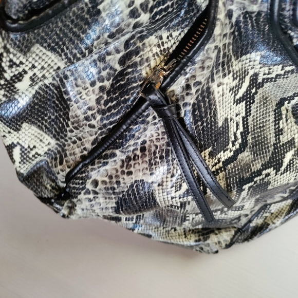 New Kooba Leather Snakeskin Print Double Strap Large Hobo Handbag Multicolor - Picture 4 of 5